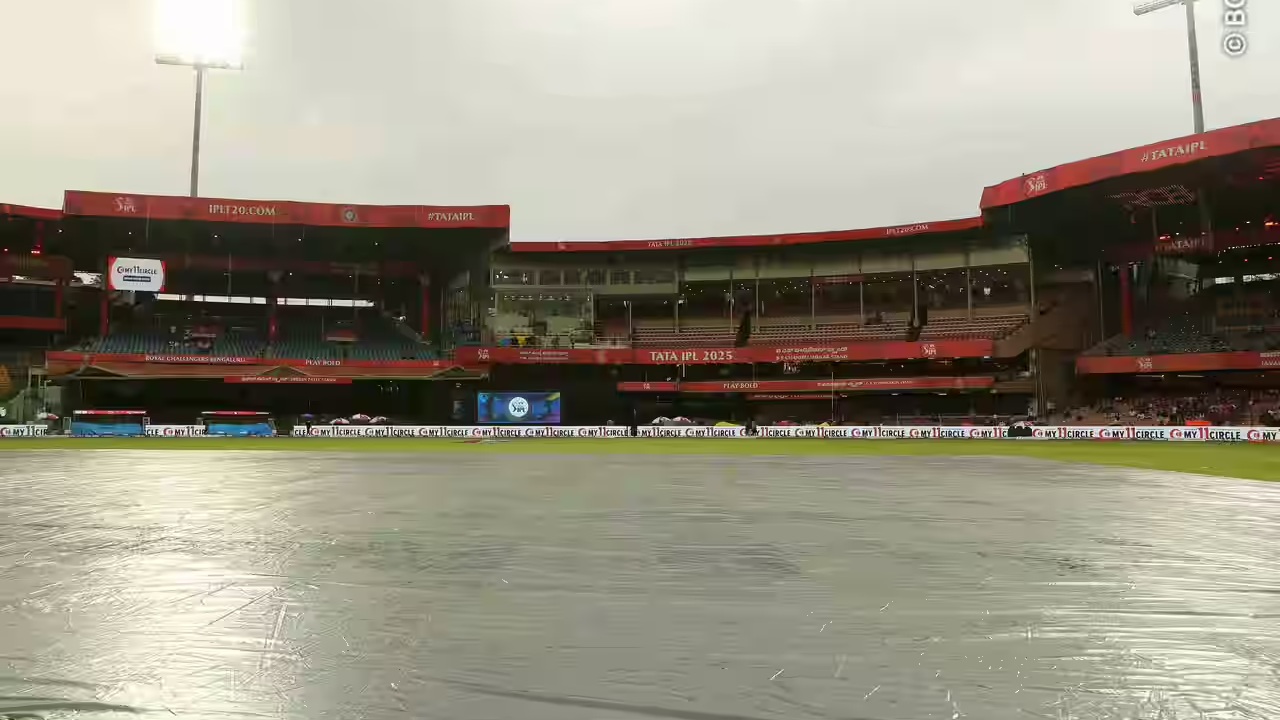 M chinnaswamy stadium rain