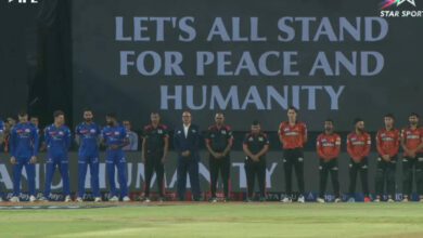 Players Hold Silence during SRH vs Mi Clash