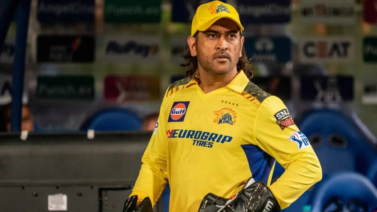 'MS Dhoni is losing respect, should have retired after ipl 2023': Manoj Tiwari Blunt take on CSK Veteran