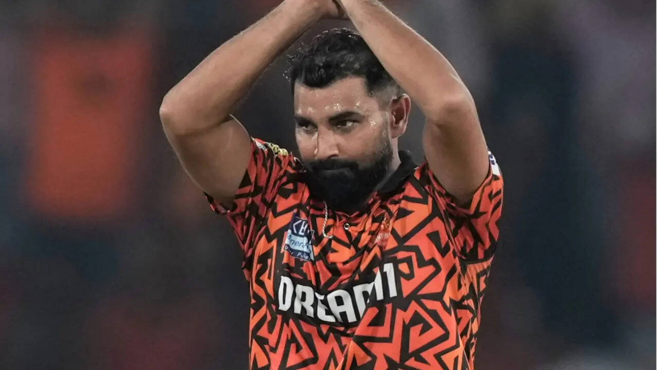 Mohammed Shami Creates Embarrasing IPL Record, BCOMES first Indian to ...