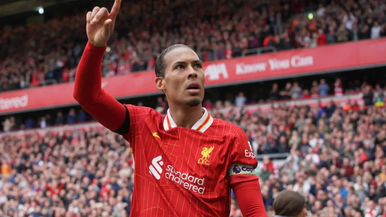 Virgil van dijk follows mohamed salah, signs new contrast with liverpool
