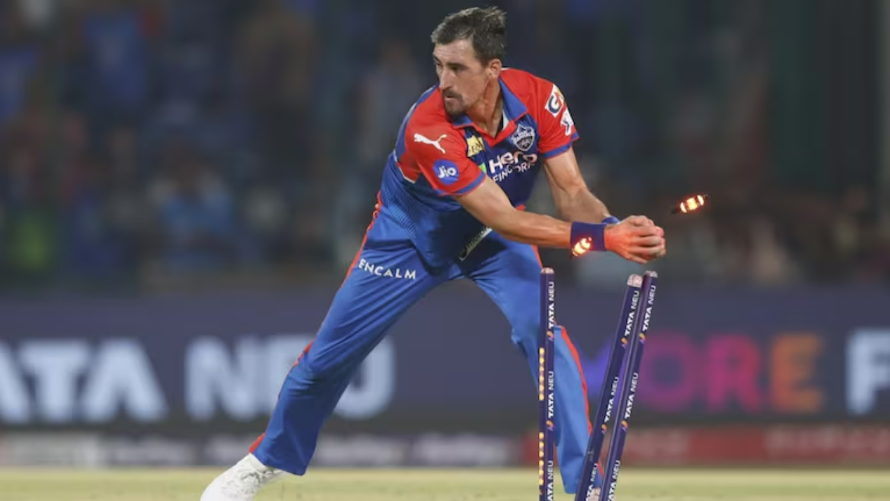 Mitchell Starc Dc IPL 2025 (1)