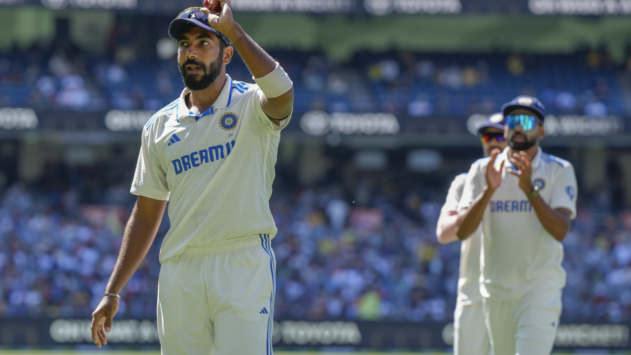 Not Jasprit Bumrah! Ravi Shastri Name Two Perfect Bets for Next India Test Captain: 'They've a decade ahead'
