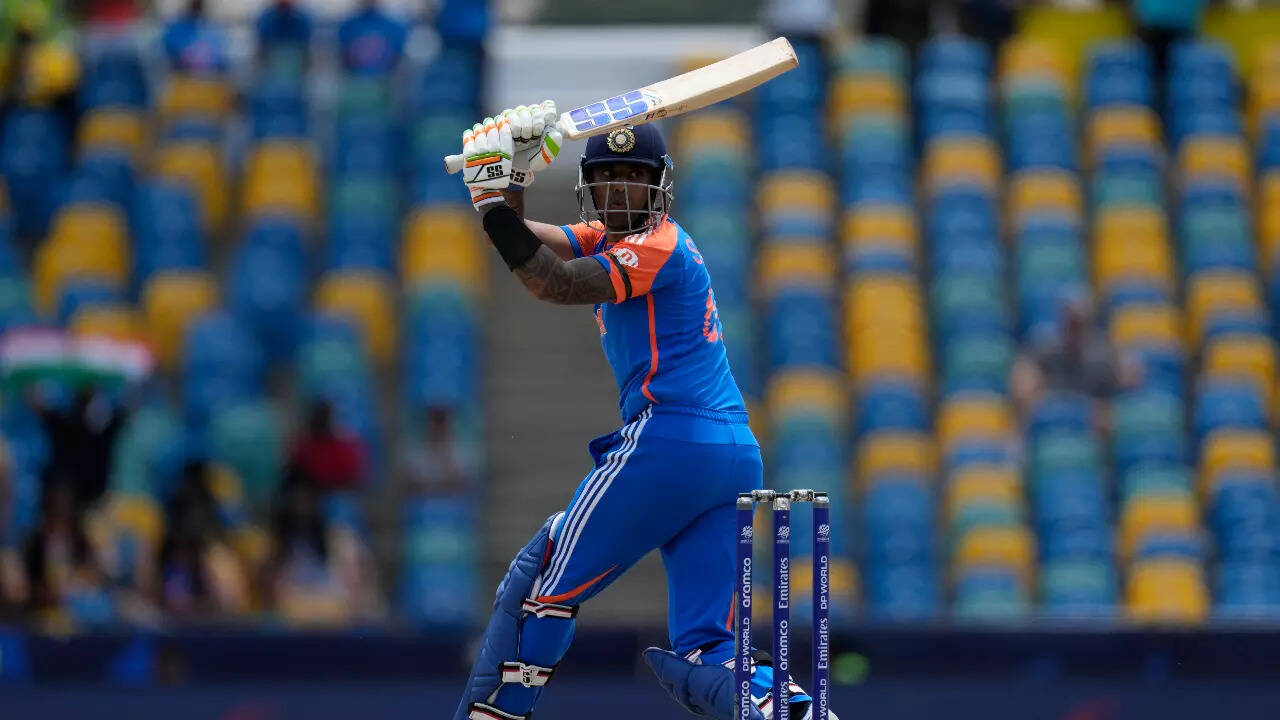 Suryakumar Yadav Shatters T20 World Record, BCOMES 1st Player in the World to Achieve This Feat