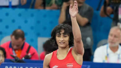 delhi hc slams wfi over vinesh phogat's 'ineligible' status: 'why should wrestling suffer?'