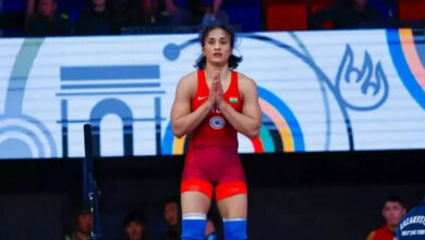 wfi bars vinesh phogat from competition till june
