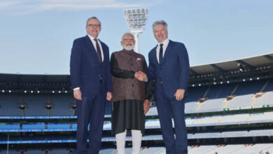 pm narendra modi recreates nostalgia, gifts steve waugh photo from 20 years ago during australia visit